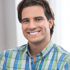 Scott McGillivray Mani Image